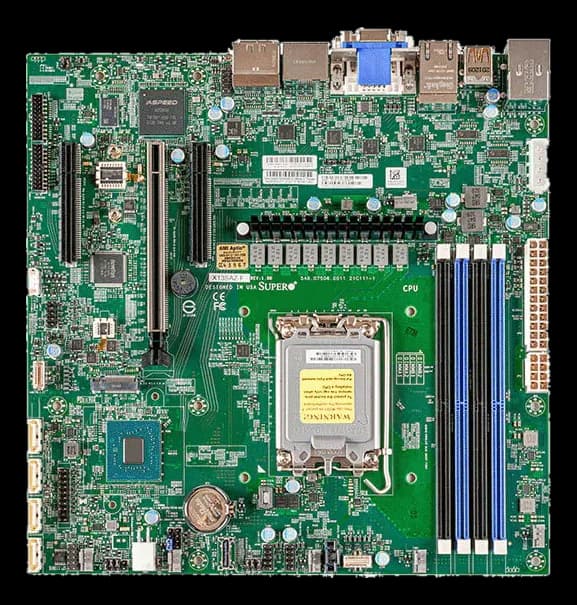 Motherboard industriale microATX con chipset Intel R680E e socket LGA1700